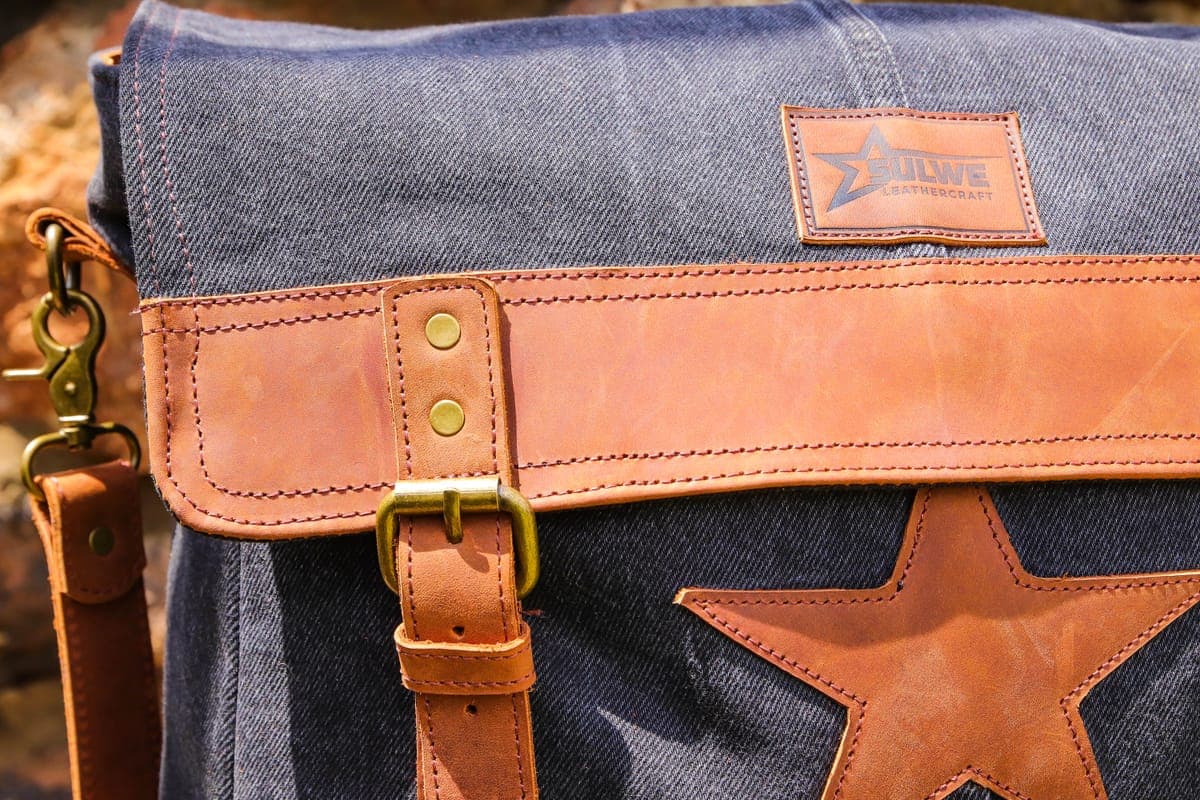 Sulwe Messenger Bag (Black) — genuine leather, Sulwe Leathercraft (view 4)